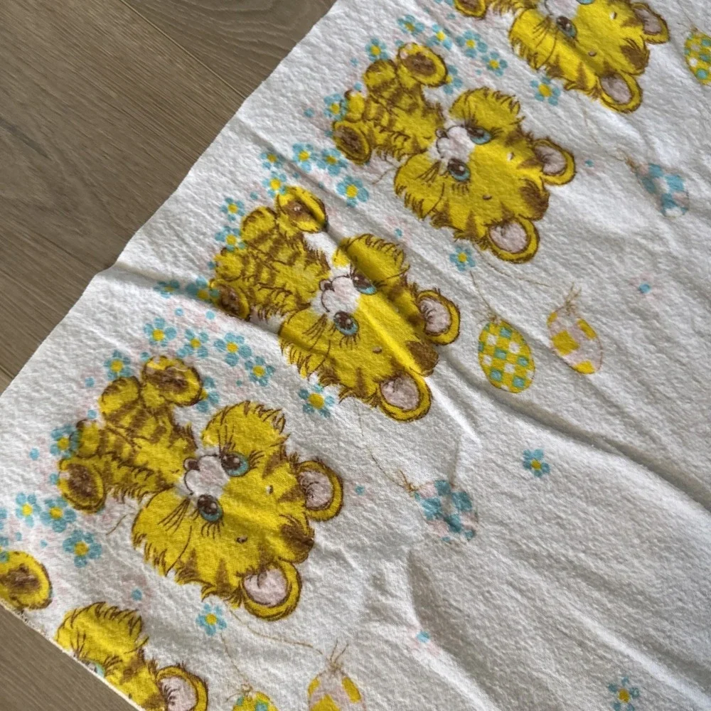 Vintage Babycare Receiving Baby Blanket Kittens Balloons Size 26x 38 100% Cotton